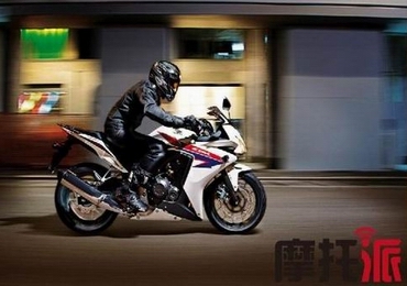 一门三杰——Honda CB500系