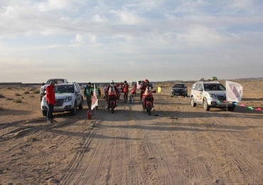 金城记者手记--25日跨越巴丹吉林沙漠
