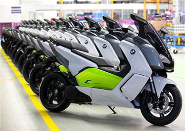 宝马BMW正式量产C-Evolution电动摩托车