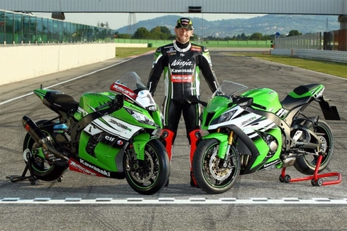 2015 KAWASAKI ZX-10R/ZX-6R 636登场