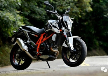 耀眼大单缸 KTM Duke 690怪兽