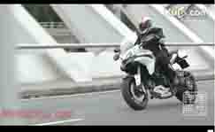 2013 杜卡迪摩托车 测评