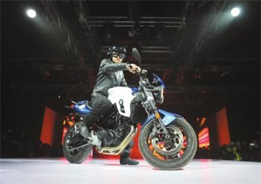 宝马F 800 R摩托车本月国内上市 售10.95万元