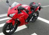 我的第一辆车为什么选择新本CBR300R？