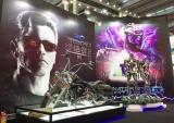 哈雷FATBOY摩托亮相《终结者2》主题展