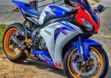 审美误差之Honda CBR1000RR