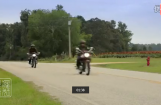  凯旋Bonneville 和 凯旋Thruxton摩托车