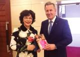 万丰集团董事局主席陈爱莲会见德国前总统武尔夫