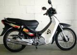 川崎骨血的 Modenas Kriss 110 摩托车