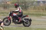 杜卡迪Scrambler 绕桩赛