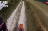 KTM 125 EXC和HUSQVARNA TE 125爬山骑行