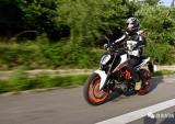 抢鲜试驾全新KTM 390 DUKE