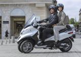Piaggio MP3 500倒三轮 让骑行更平稳