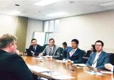 万丰集团陈滨总裁会晤加拿大政府部门官员