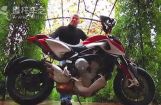款阿古斯塔MV Agusta Rivale 800摩托试驾