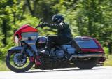 赏析2019款全新哈雷公路滑翔CVO Road Glide