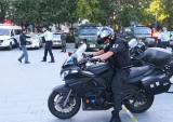 国庆安保引发围观 上海特警总队春风650TR摩托车和突击队员