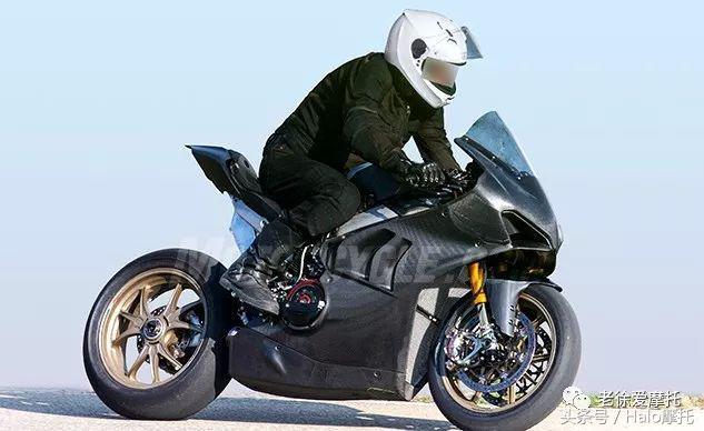 2019款杜卡迪 Panigale V4 R 路测曝光