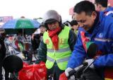 中国石化：为骑摩托车返乡的在粤务工者送1万个免费加油名额