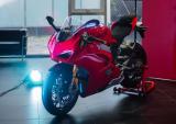 杜卡迪Panigale V4 跨过200匹门槛直逼赛车