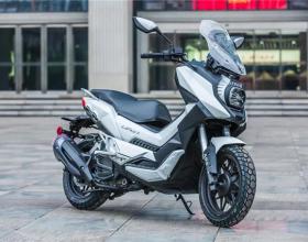 力帆首款ADV踏板摩托车即将面世，150mL排量+水冷+ABS！