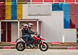 全新杜卡迪 Hypermotard 950 开启预定