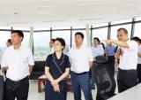 浙江绍兴市委常委、统战部部长叶卫红调研万丰航空小镇