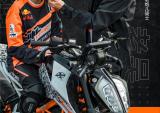 16岁KTM DUKE女骑和她的机车老爸