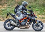 KTM 1290 Super Duke RR 狂暴公爵的极致轻量化