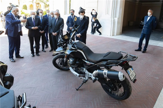 摩托古茲兩新車贈送意大利總統儀仗隊使用