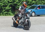 KTM 990 DUKE曝光 并列双缸发动机加身
