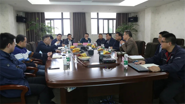上海匯眾汽車制造有限公司總經理陽春啟一行來訪航特交流洽談