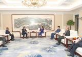 中国国际通用航空博览会组委会主任李仁贵到访万丰集团