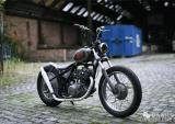 充满怀旧气息的小单缸：雅马哈 SR250 Bobber