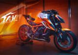 KTM 1月壁纸：暴躁公爵，各领风骚
