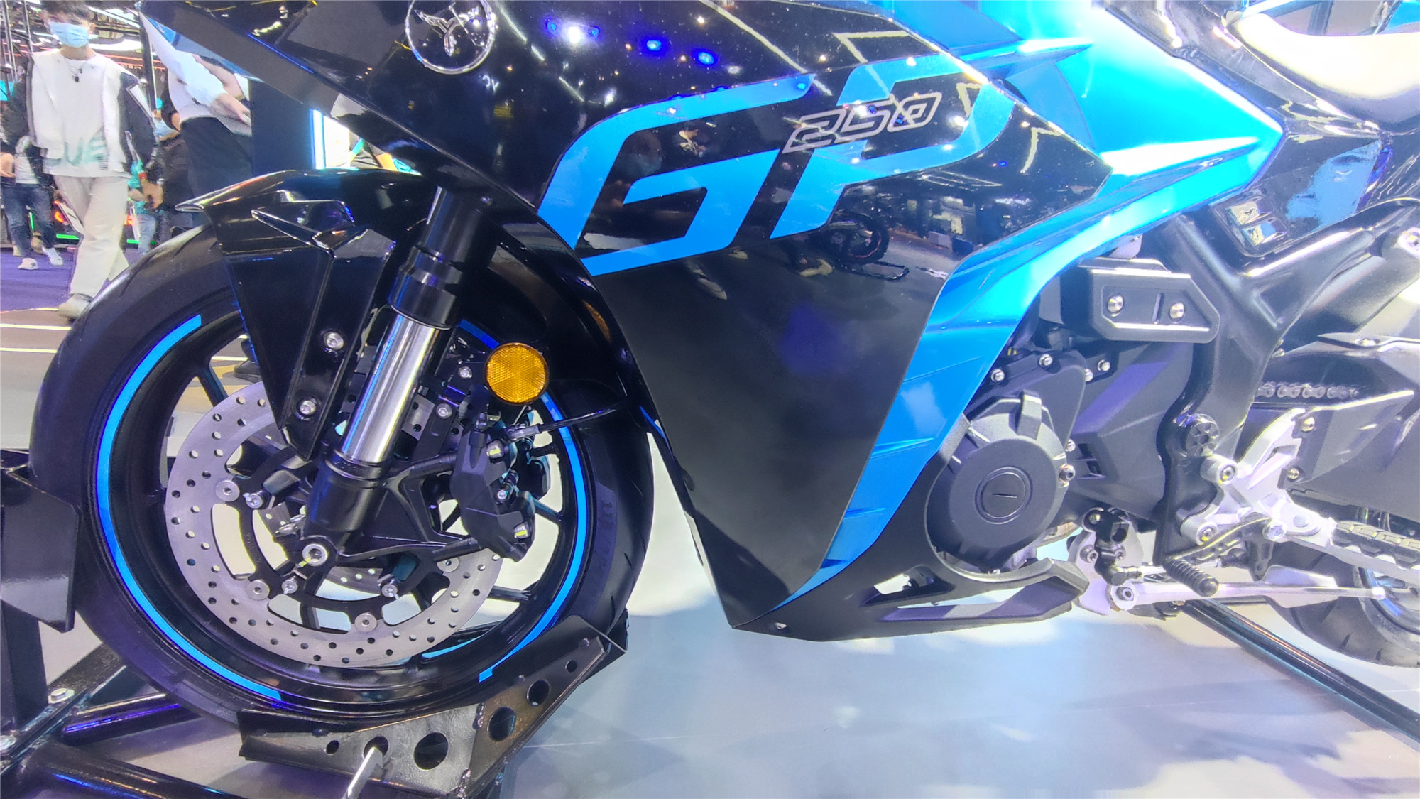 gp250