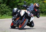 “换脸”进行时——KTM 1290 Super Duke GT新款曝光