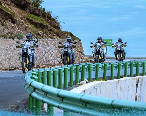 QJMOTOR骁行天下环青海湖去山那边