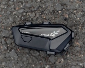 FreedConn路翼携新一代旗舰头盔蓝牙耳机亮相中国摩博会