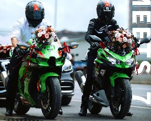 Kawasaki川崎摩托:人靠衣装，车靠“崎”