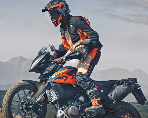 KTM 390 ADVENTURE：冒险新伙伴