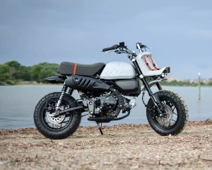 小背带好像在哪见过：Honda Monkey改装