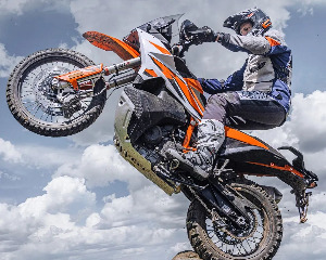 KTM年度摩托车：790 ADVENTURE R