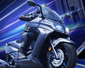 全新光阳赛艇250 2025版 经典焕新！