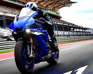雅马哈双雄登场 YZF-R1、YZF-R1M全新上市