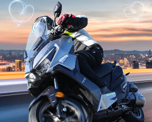 光阳摩托：爱意无界 自在驰骋