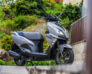 骑行十年，归来仍是踏板车主，为何推荐选择铃木UY？